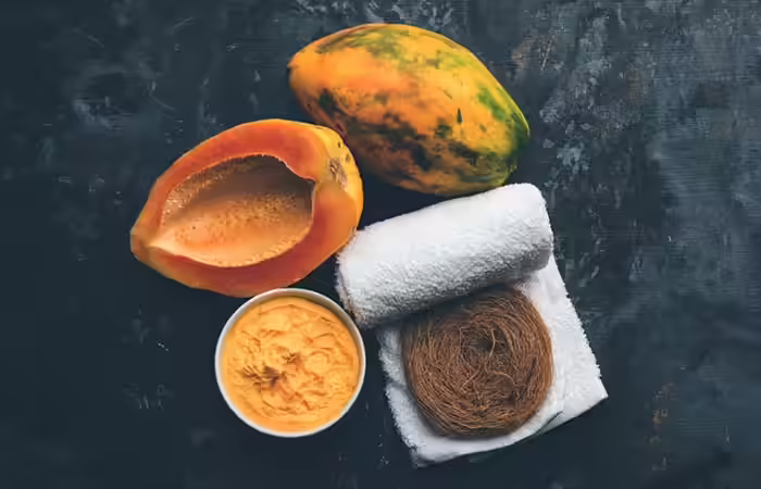 Papaya scrub for dead skin