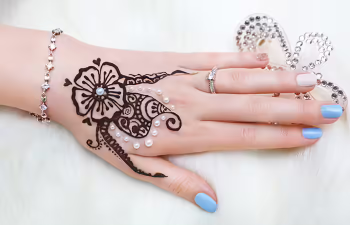Pearl or Moti Mehndi Design Pearl or Moti Mehndi Design in Hindi