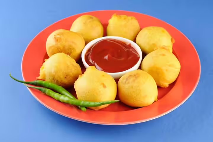 Potato Bread Bonda