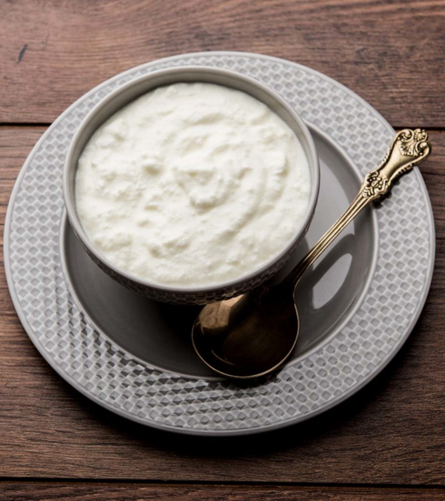 प्रेगनेंसी में दही (Curd) खाने के 9 फायदे Pregnancy Me Dahi Khane Ke