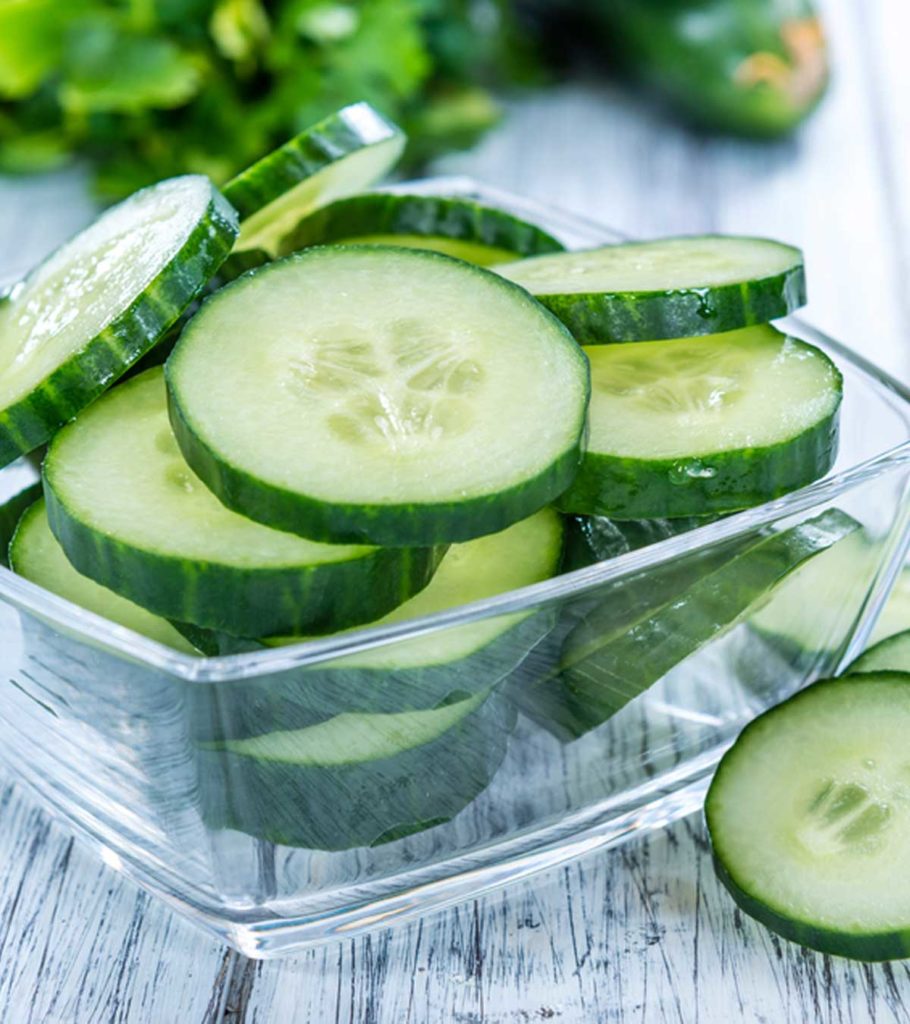 प्रेगनेंसी में खीरा (Cucumber) खाने के 10 फायदे Pregnancy Me Kheera