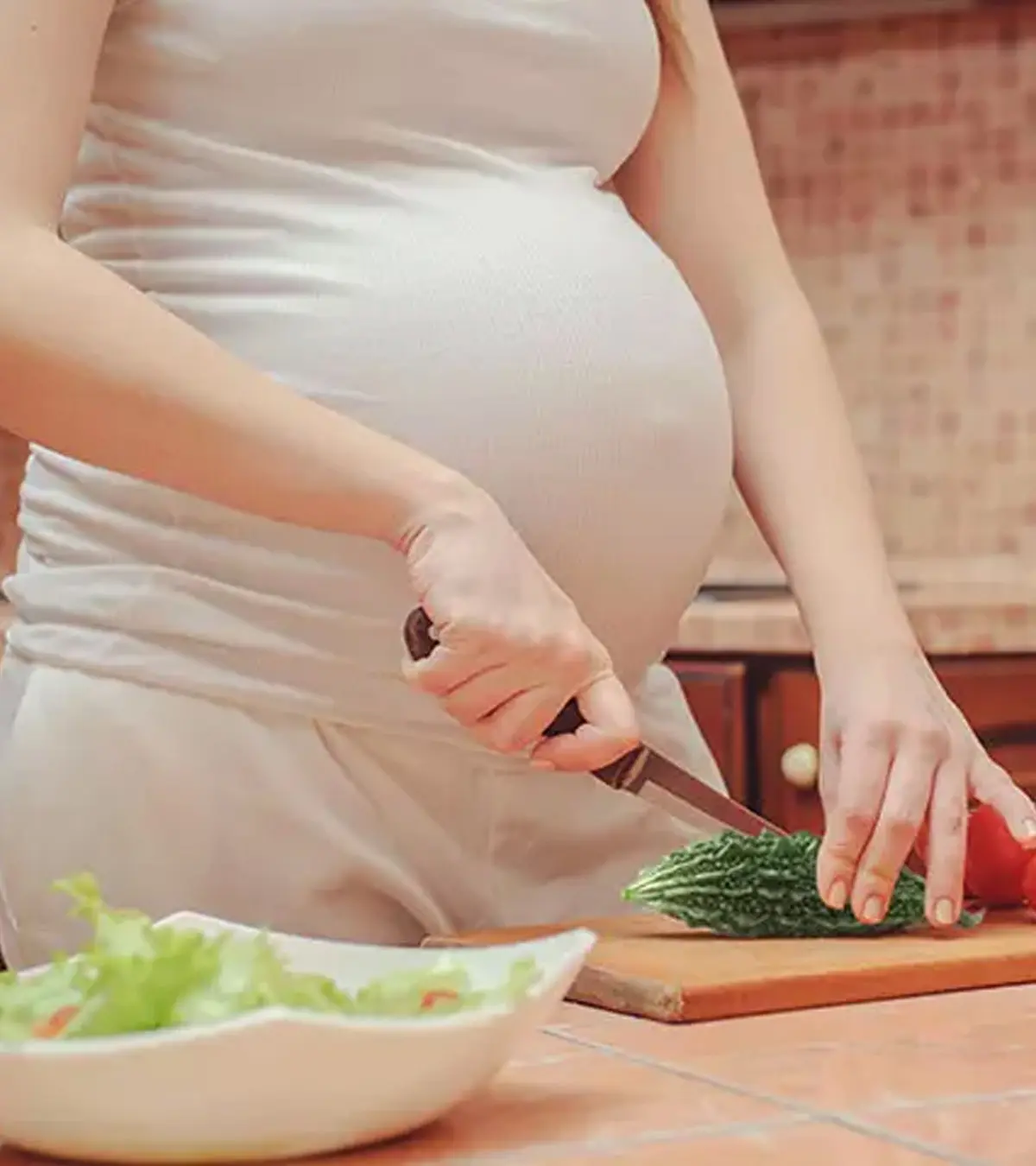 क्या गर्भावस्था में करेला खाना सुरक्षित है? | Pregnancy Mein Karela Khana Chahiye Ya Nahi_image