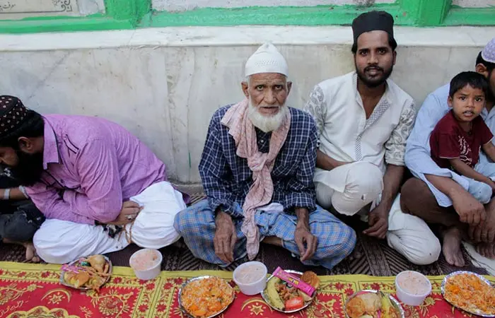 Ramzan Ka Chand Mubarak