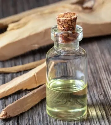 चंदन के तेल के 15 फायदे और नुकसान – Sandalwood Oil Benefits and Side Effects in Hindi_image