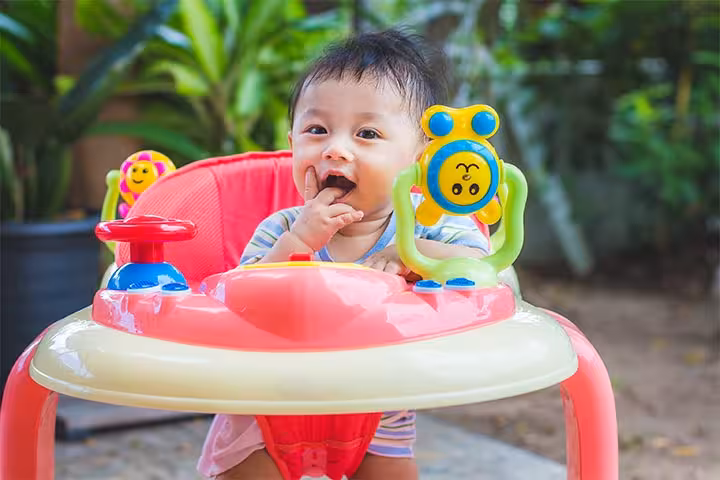 Stationary Play Center
