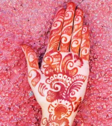 मेहंदी का रंग गहरा करने के 5 जांचे-परखे उपाय – Tips To Make Mehndi Dark in Hindi_image