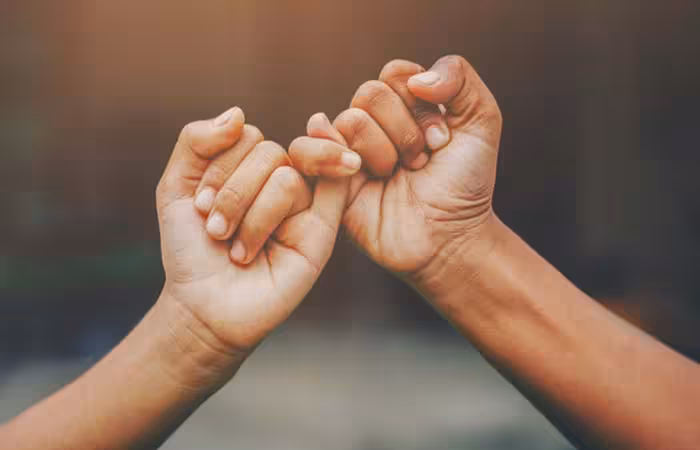 True Long Distance Friendship Quotes in Hindi