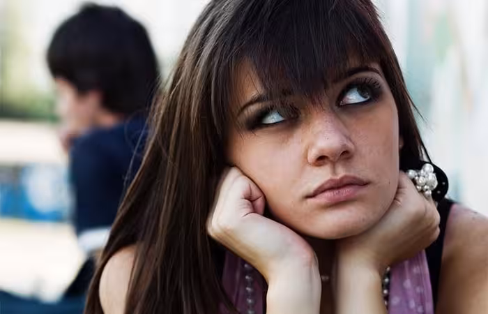 What To Do When A Girl Ignores You In Hindi