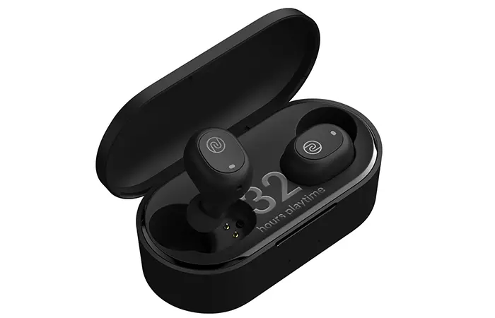 bluetooth earbuds