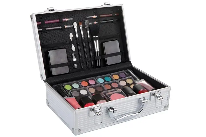 makeup kit