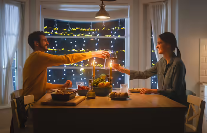 Cook her favorite meal at home to propose her Cook her favorite meal at home to propose her