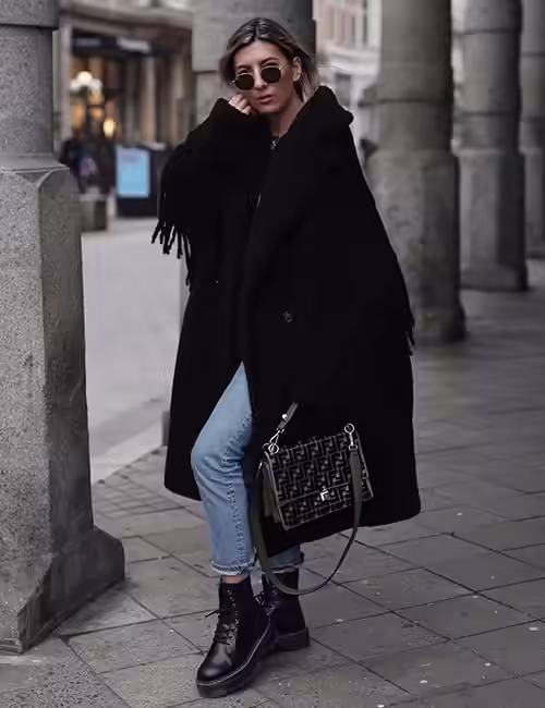 Oversized coat and combat boots for winter Oversized coat and combat boots for winter