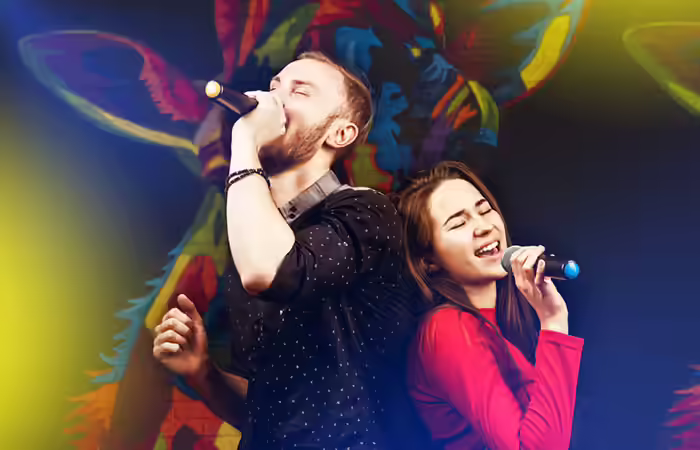 Couple singing together Couple singing together