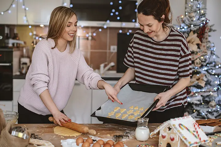 Bake cookies, Bridal shower ideas