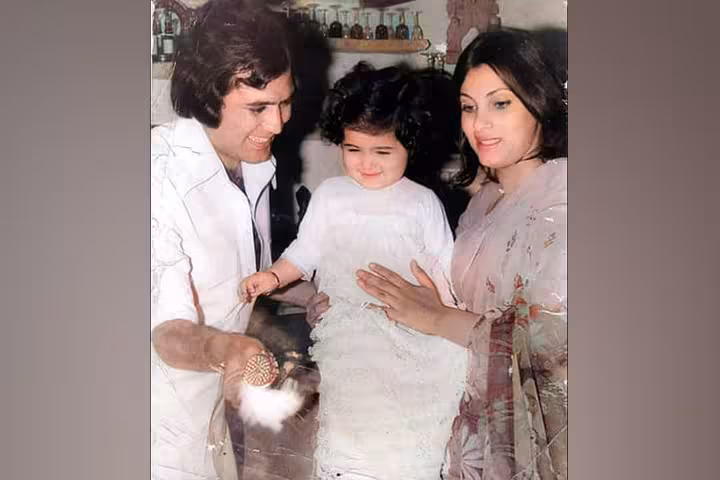Dimple Kapadia