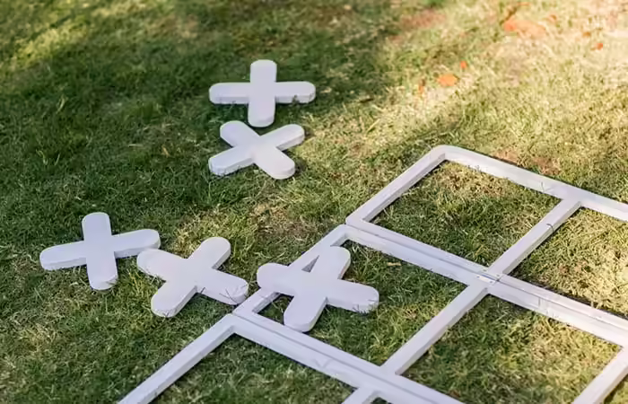 Giant tic-tac-toe to play at the wedding Giant tic-tac-toe to play at the wedding