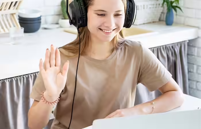 How to make friends in college as an introvert How to make friends in college as an introvert