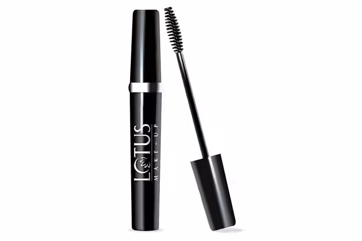 Lotus Herbals Maxlash Botanical Mascara