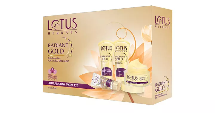 Lotus Herbals Radiant Gold Cellular Glow Facial Kit