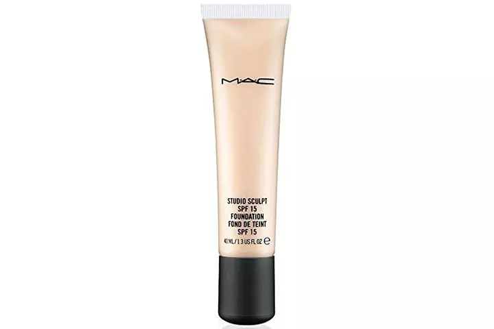 M.A.C Studio Sculpt SPF 15 Foundation N20