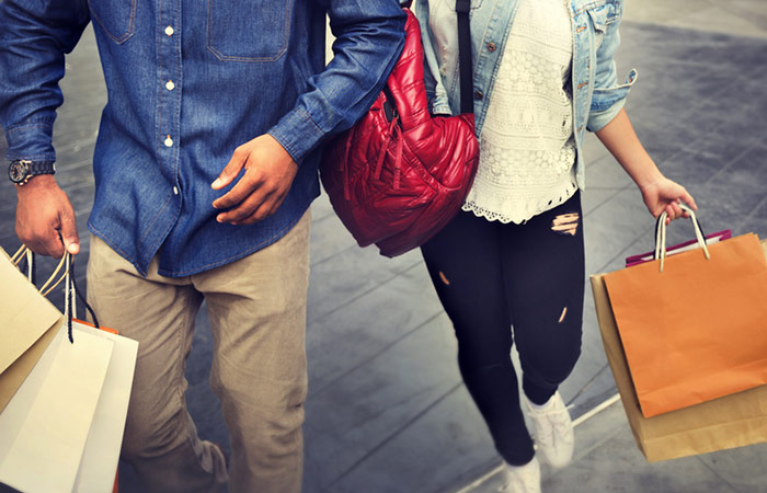 Couple showing a materialistic relationship