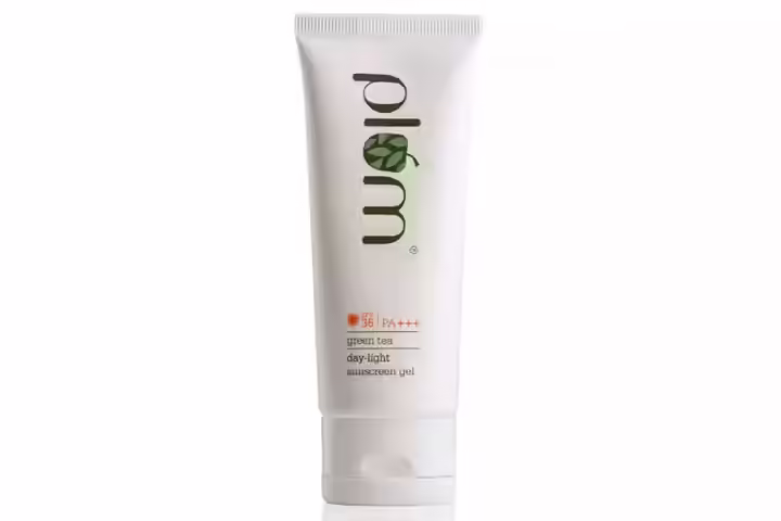 Plum Green Tea Sunscreen Gel