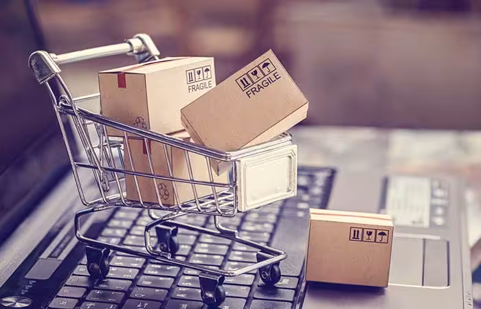 Shopping with social distancing