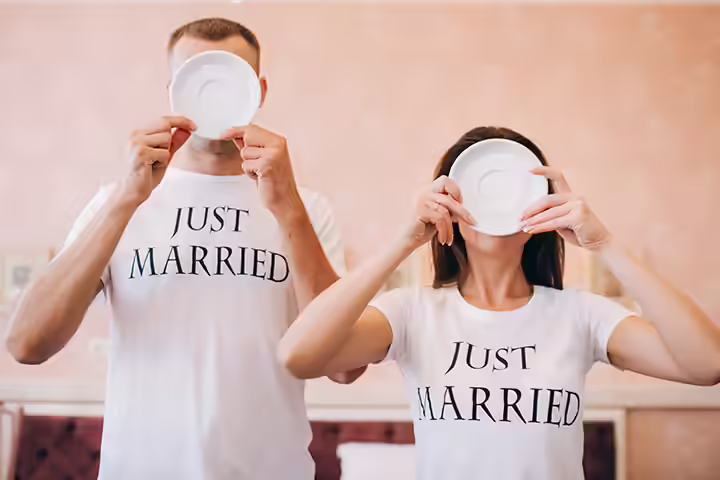 Just married couple costume ideas Just married couple costume ideas