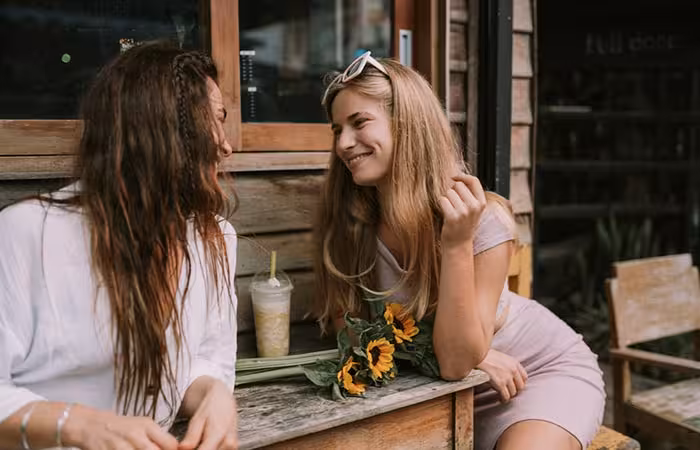 How to start a conversation with a girl How to start a conversation with a girl