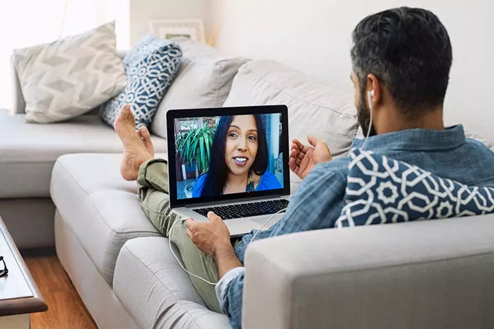 connect on video as long distance relationship activities