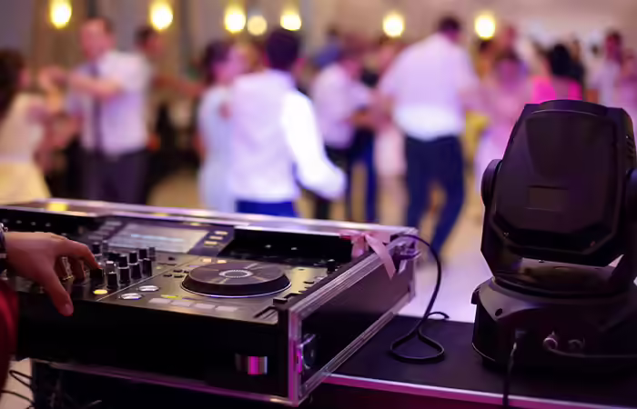 Adding music can make wedding reception day memorable Adding music can make wedding reception day memorable