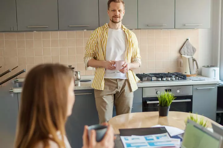 Woman discussing with her husband