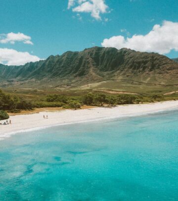 100+ Hawaii Captions and Quotes for Your Social Feed