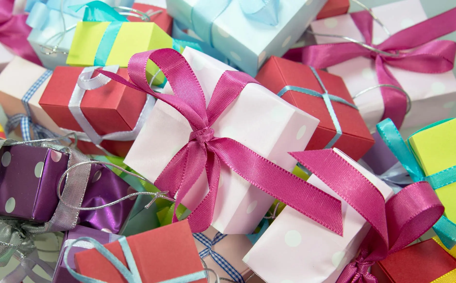 Delight your guests with thoughtful keepsakes they'll treasure long after the celebration ends.