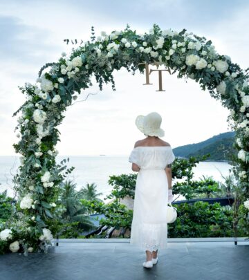 What Cocktail Attire Means for Weddings