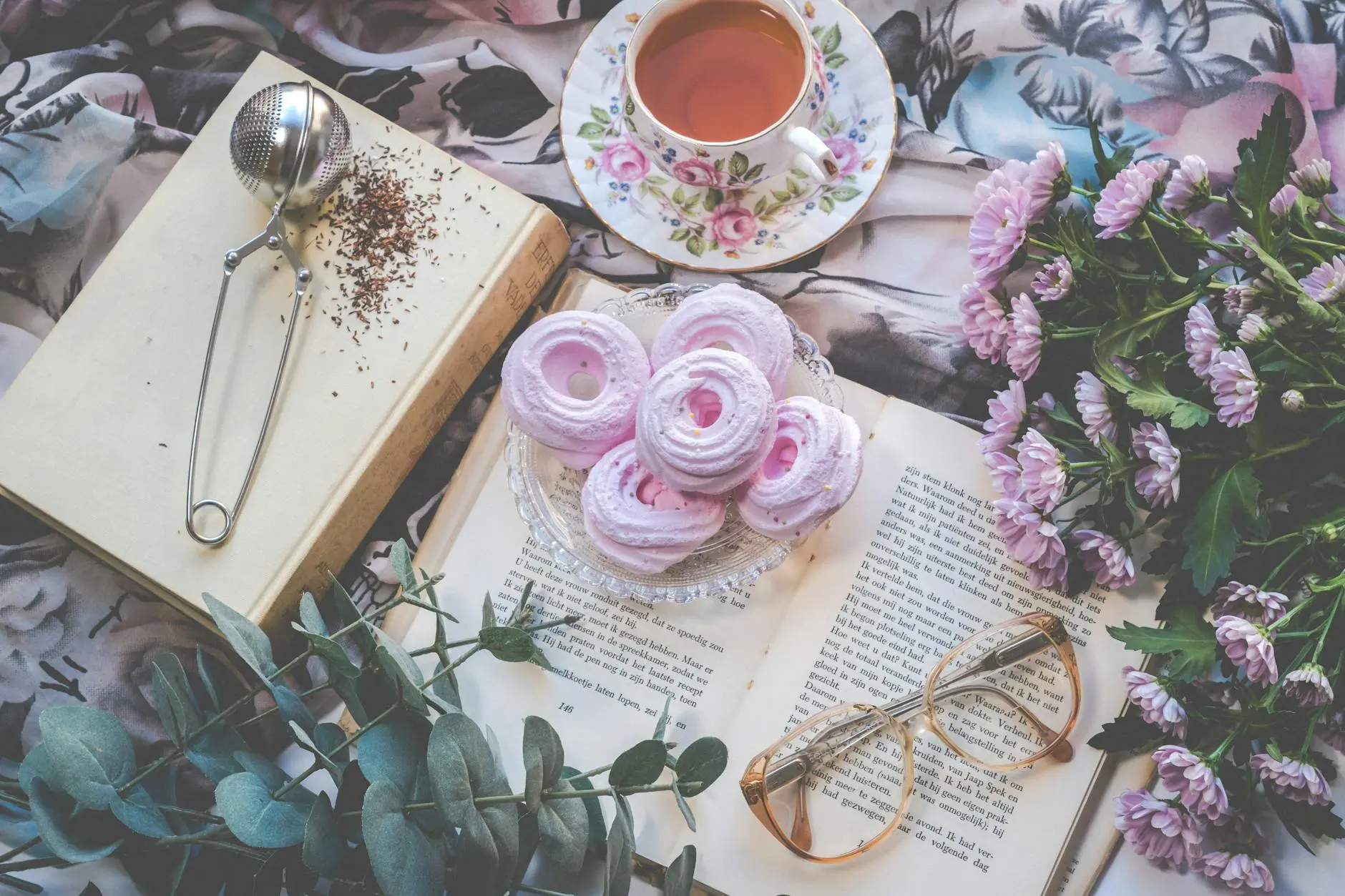 Start each dawn with heartfelt texts designed to spark joy and deepen your connection.