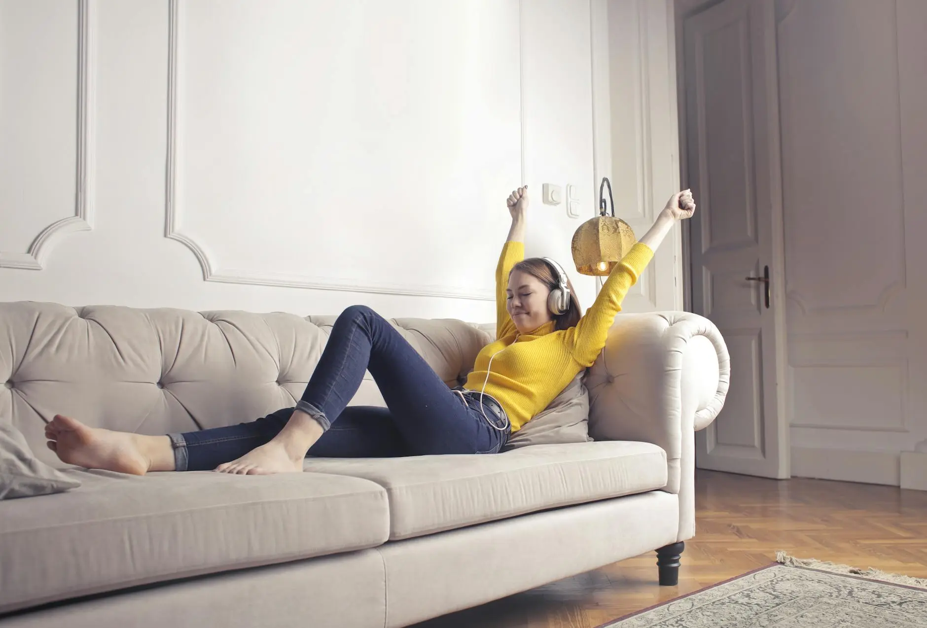 Revitalize your denim’s comfort with proven home tricks that mold fabric to you.