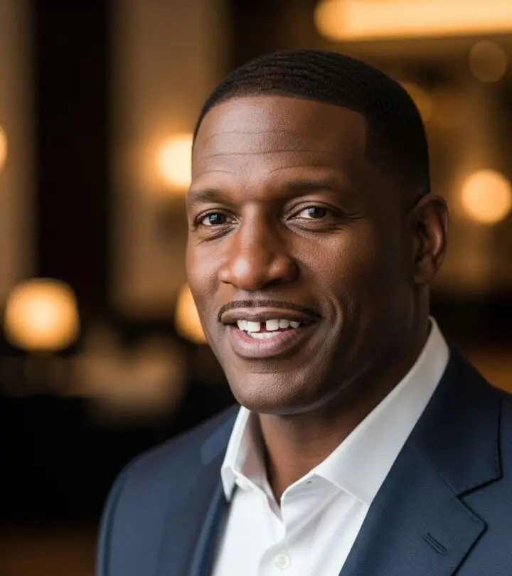 Michael Strahan’s Relationships: Marriages, Partners, and Family Life Insights into how his marriages shaped his approach to fatherhood and privacy.