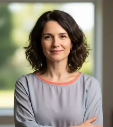 Cancer Woman Traits: 23 Intriguing Qualities Explained Unravel the warmth, intuition, and moods that shape the personality of the Cancer woman.