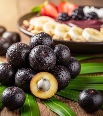 Discovering Acai Berry: Nutritional Powerhouse & Health Benefits
