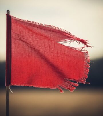 21 Relationship Deal Breakers: Red Flags You Can’t Ignore