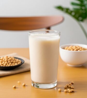 Soy Milk Benefits: Nutrition, Health Effects, & Side Effects