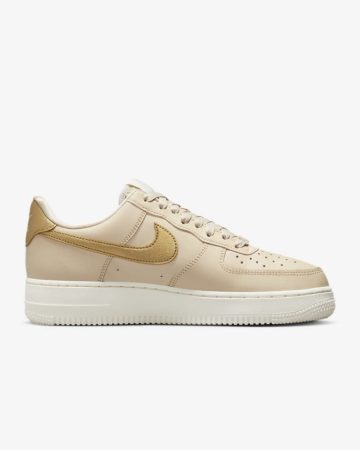 Nike Women’s Air Force 1 Sage Low Basketball Shoes