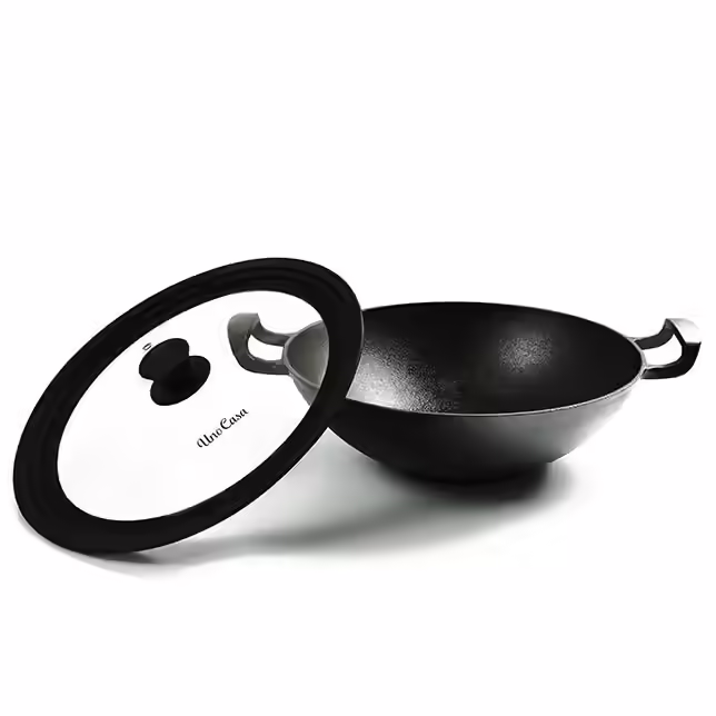 Uno Casa Cast Iron Wok